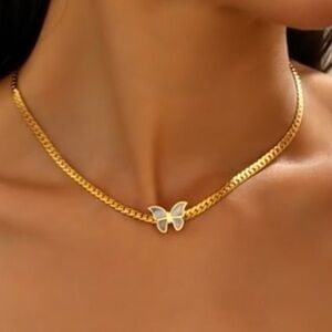 18K Gold Plated Mother Of Pearl Necklace Stainless Steel Womens Jewelry